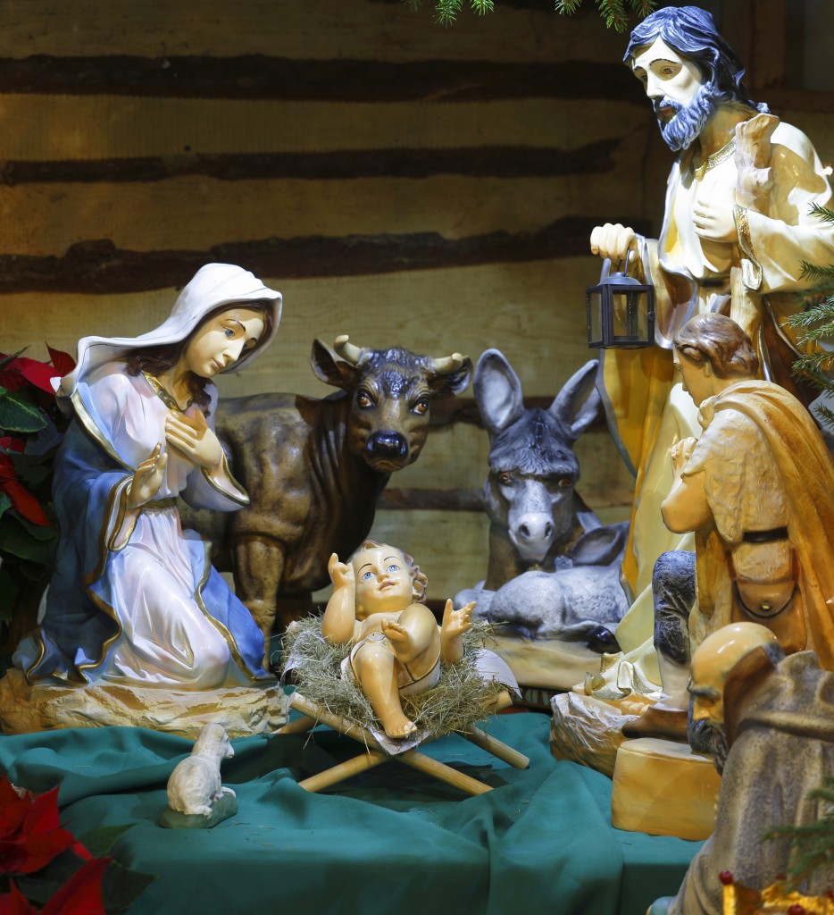 BOŻE  NARODZENIE  2015.  Naszym Parafianom i Gościom  składamy serdeczne życzenia…